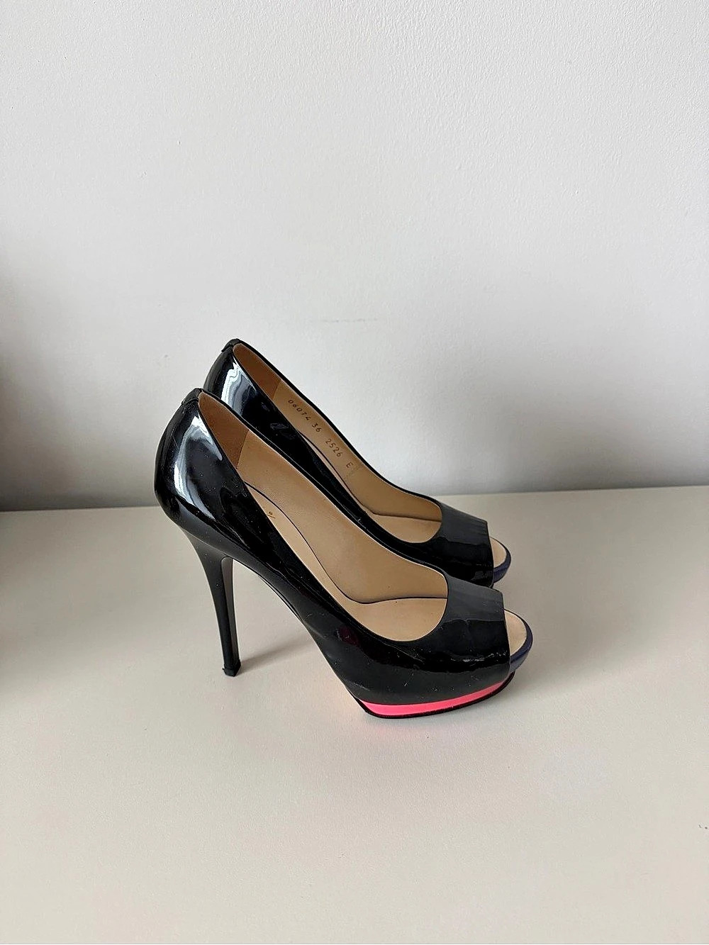 Giuseppe Zanotti Patent Peep Toe Platform Heels Black & Pink EU 36
